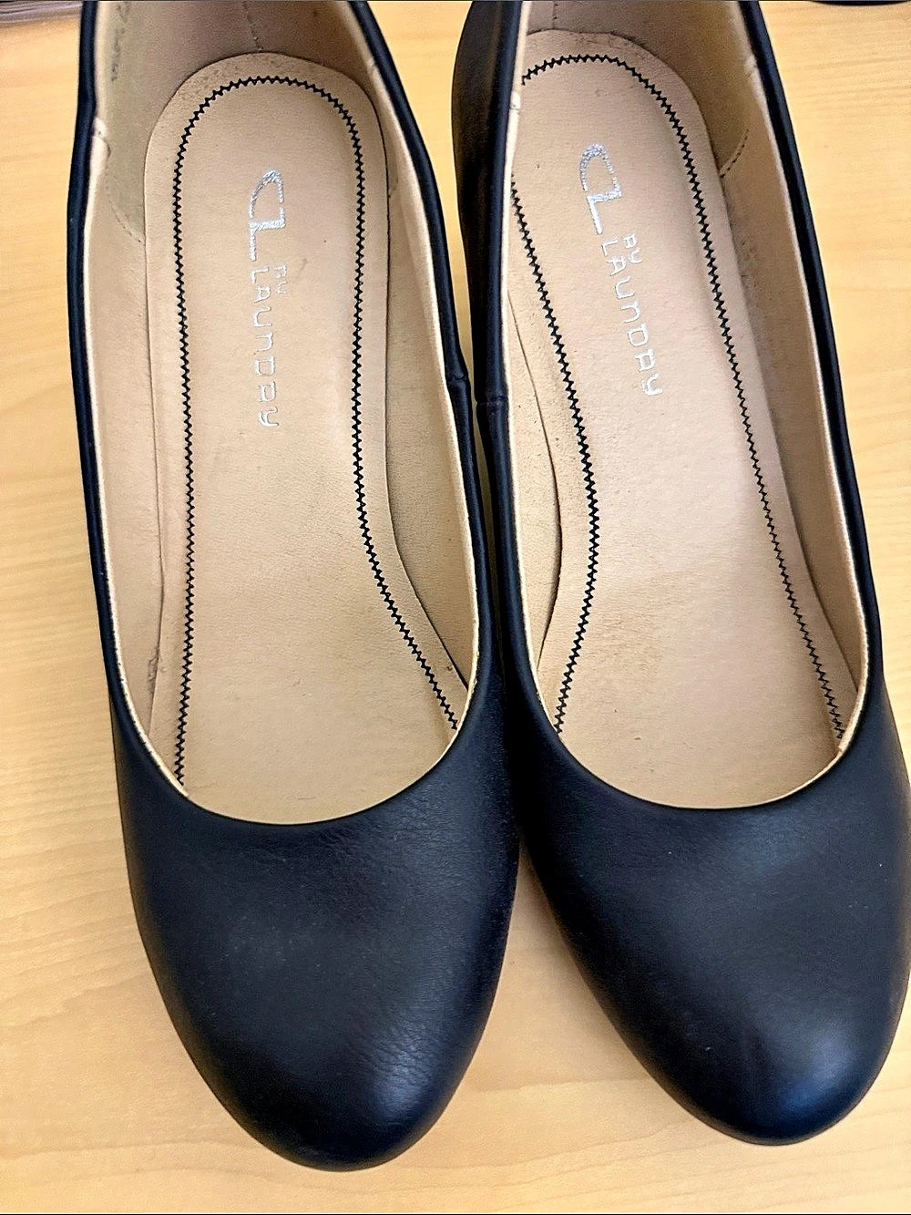 CL by Laundry Black Heels Like New